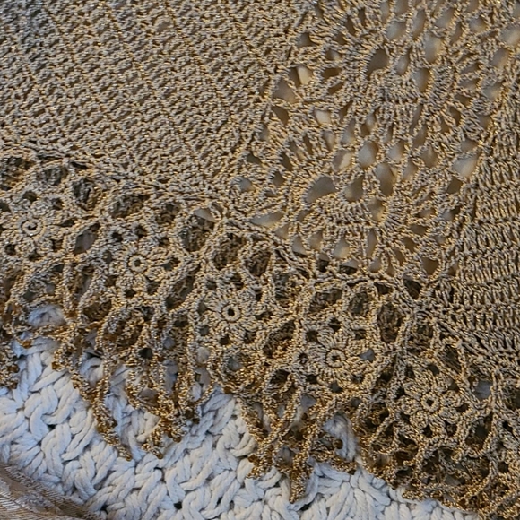 NWOT NEW GOLD SHIMMER CROCHET FRINGE SMALL SWEATER - Picture 9 of 16